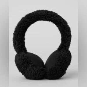 Alo Sherpa Earmuffs- only worn once